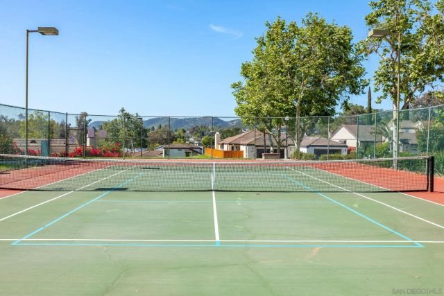 1280 Lancer Gln, Escondido, CA 92029