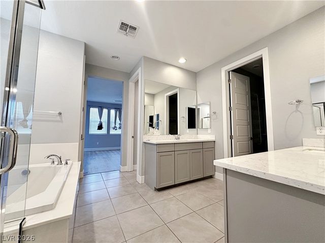 8154 Skye Quarry Street, Las Vegas, NV 89166