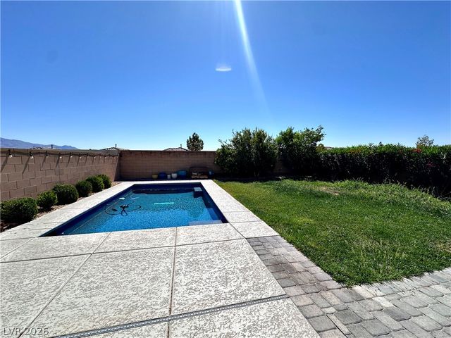 8154 Skye Quarry Street, Las Vegas, NV 89166