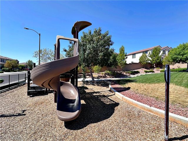 8154 Skye Quarry Street, Las Vegas, NV 89166
