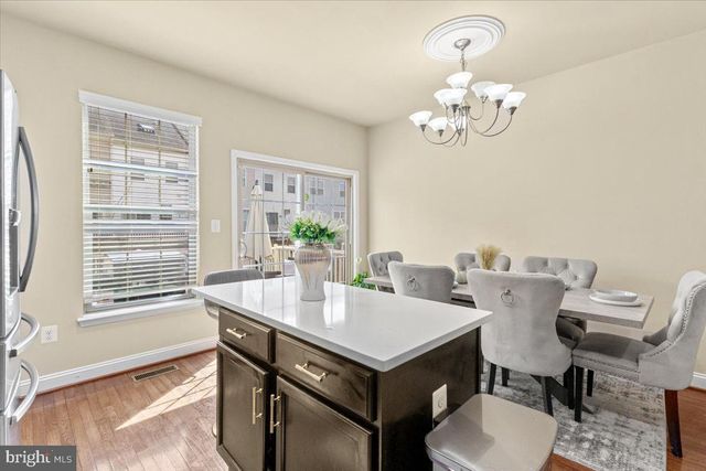 4410 POTOMAC HIGHLANDS CIR, Triangle, VA 22172