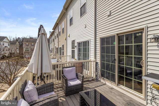 4410 POTOMAC HIGHLANDS CIR, Triangle, VA 22172