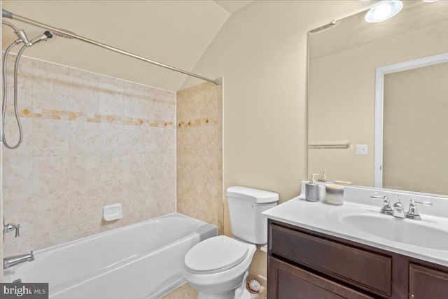 4410 POTOMAC HIGHLANDS CIR, Triangle, VA 22172