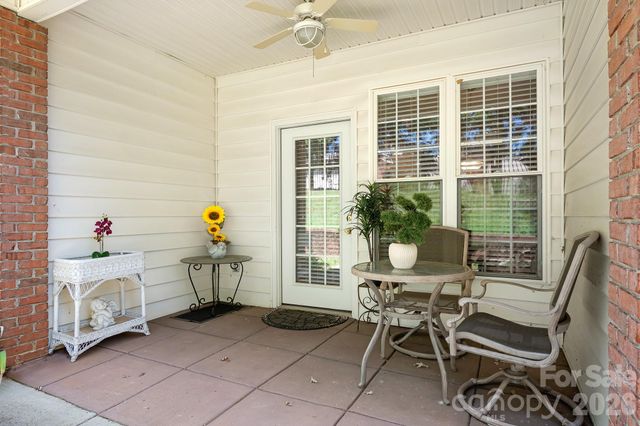 215 Knops Nob Road, Mooresville, NC 28115