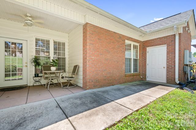 215 Knops Nob Road, Mooresville, NC 28115