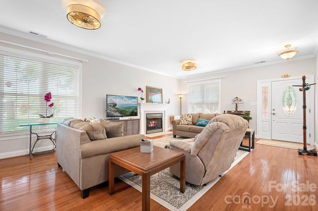 215 Knops Nob Road, Mooresville, NC 28115
