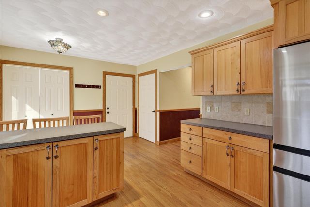 140 Shadowood Lane, Emmett Twp, MI 49014