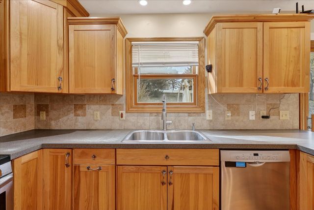 140 Shadowood Lane, Emmett Twp, MI 49014