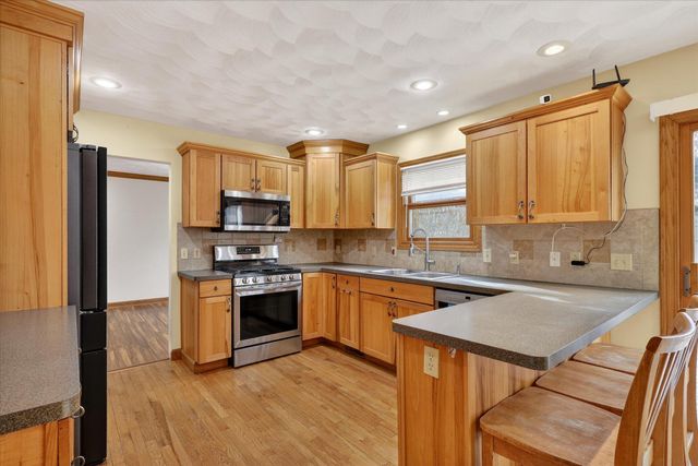 140 Shadowood Lane, Emmett Twp, MI 49014