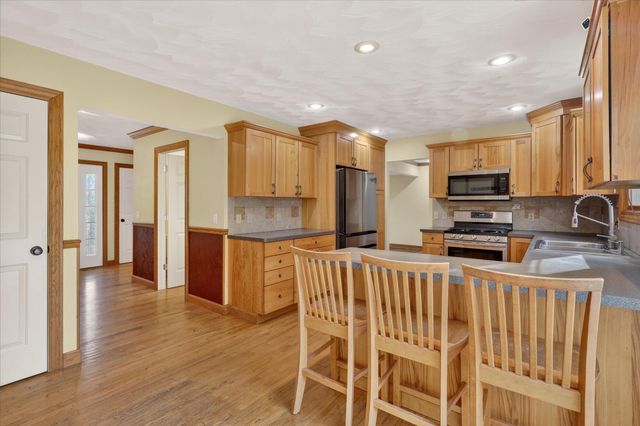 140 Shadowood Lane, Emmett Twp, MI 49014