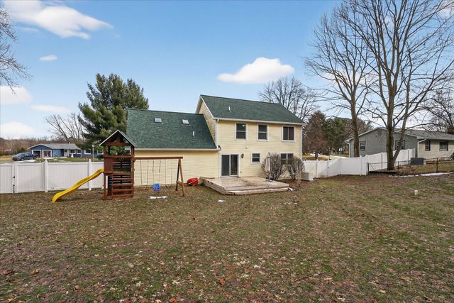 140 Shadowood Lane, Emmett Twp, MI 49014