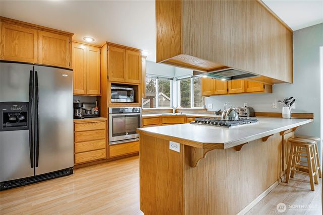 1959 Rhododendron Way, Bellingham, WA 98229