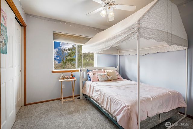 1959 Rhododendron Way, Bellingham, WA 98229