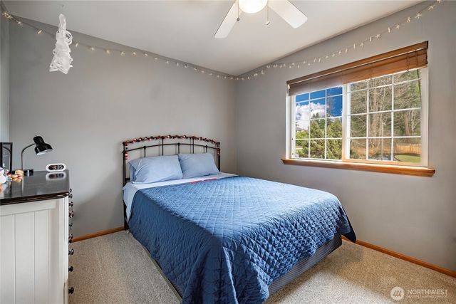 1959 Rhododendron Way, Bellingham, WA 98229