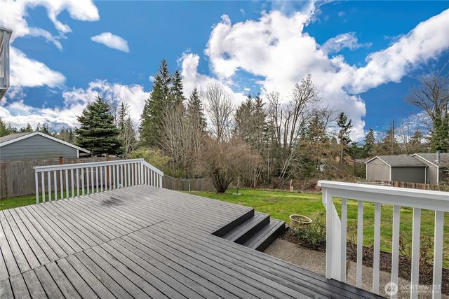 1959 Rhododendron Way, Bellingham, WA 98229