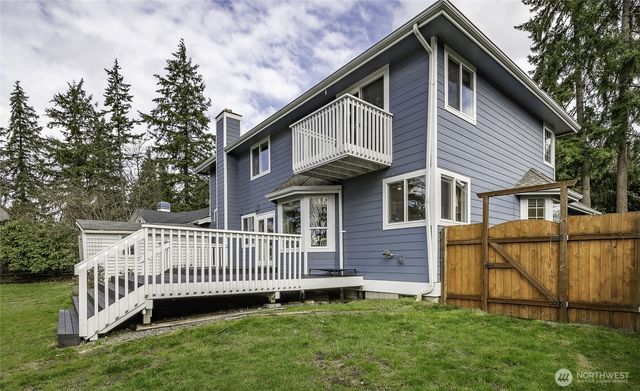 1959 Rhododendron Way, Bellingham, WA 98229