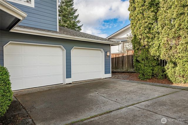 1959 Rhododendron Way, Bellingham, WA 98229
