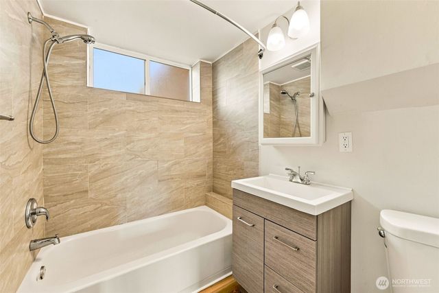 15425 SE 11th Street, Bellevue, WA 98007