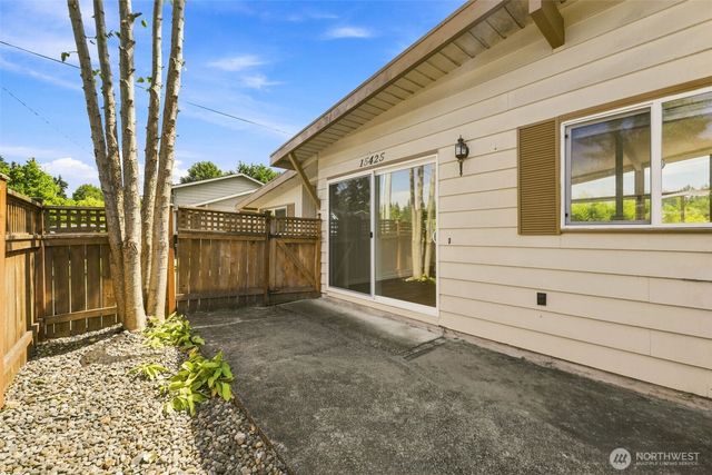 15425 SE 11th Street, Bellevue, WA 98007