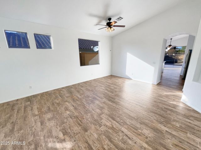 18184 W DESERT BLOSSOM Drive, Goodyear, AZ 85338