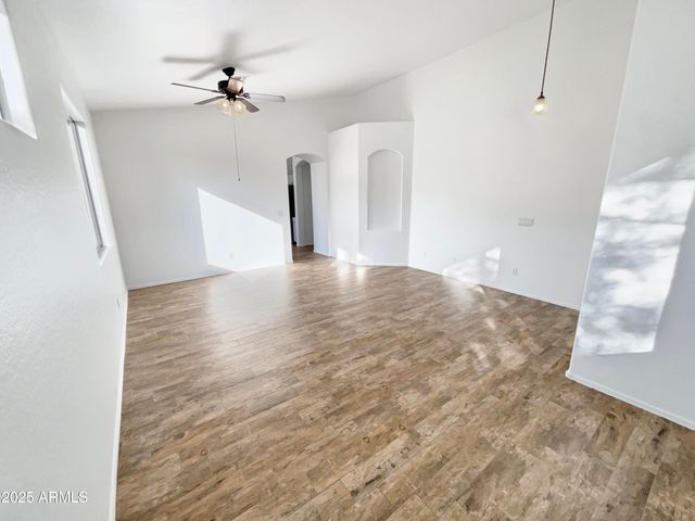 18184 W DESERT BLOSSOM Drive, Goodyear, AZ 85338