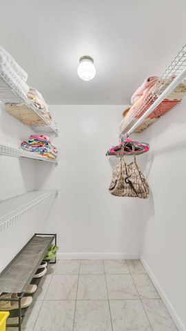 5640 SW 3rd Place 216, Margate, FL 33068