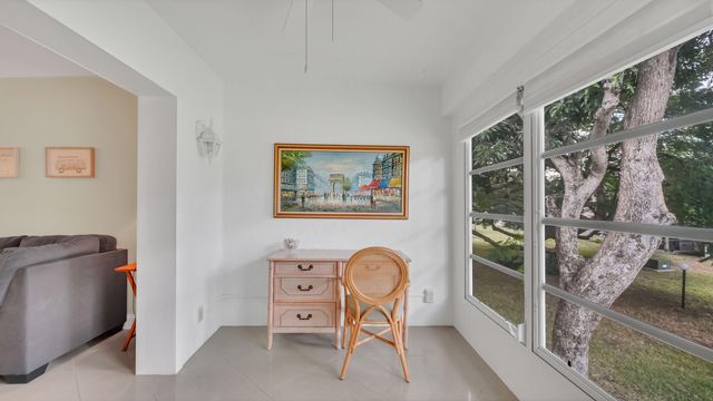 5640 SW 3rd Place 216, Margate, FL 33068