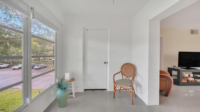 5640 SW 3rd Place 216, Margate, FL 33068