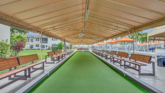 5640 SW 3rd Place 216, Margate, FL 33068