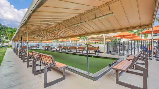 5640 SW 3rd Place 216, Margate, FL 33068