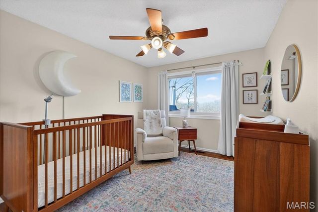 1430 Silverleaf Lane, St Louis, MO 63146