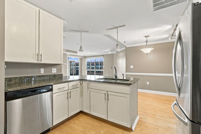 196 S Grant Avenue, 507, Columbus, OH 43215
