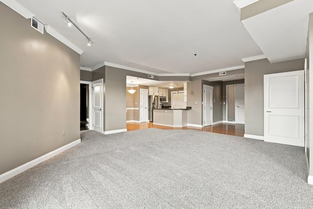 196 S Grant Avenue, 507, Columbus, OH 43215
