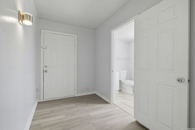 1307 Kayton Ave, San Antonio, TX 78210