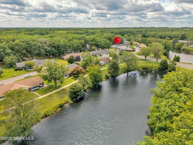 211A Huntington Drive, Lakewood, NJ 08701