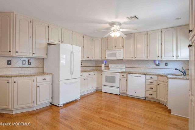 211A Huntington Drive, Lakewood, NJ 08701