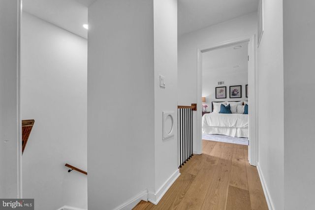 2339 N POWHATAN ST, Arlington, VA 22205