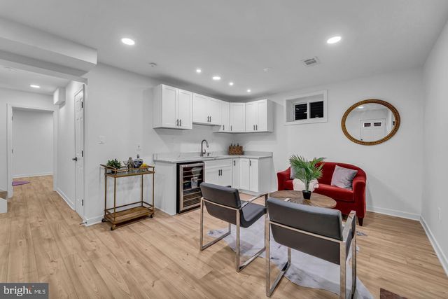 2339 N POWHATAN ST, Arlington, VA 22205