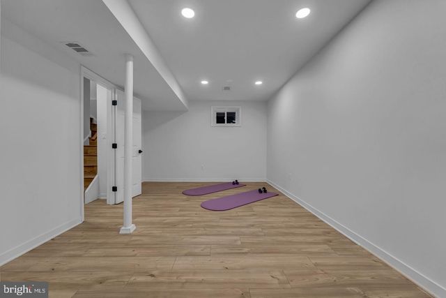 2339 N POWHATAN ST, Arlington, VA 22205