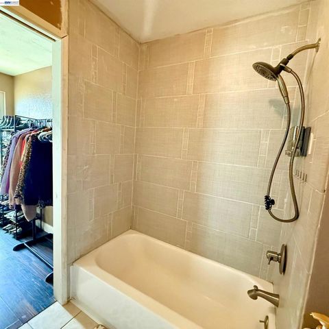 3912 San Juan Dr, Pittsburg, CA 94565
