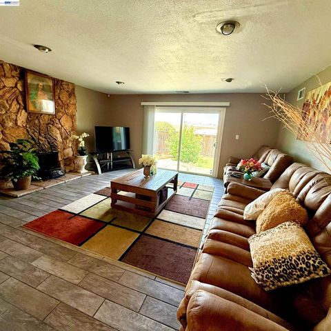 3912 San Juan Dr, Pittsburg, CA 94565