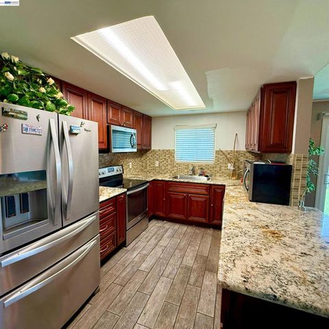 3912 San Juan Dr, Pittsburg, CA 94565