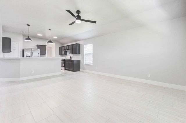 2126 Pickwick Pines Drive, Humble, TX 77396