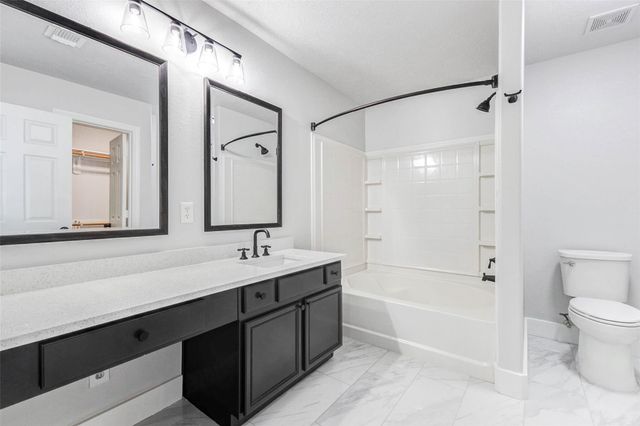 2126 Pickwick Pines Drive, Humble, TX 77396