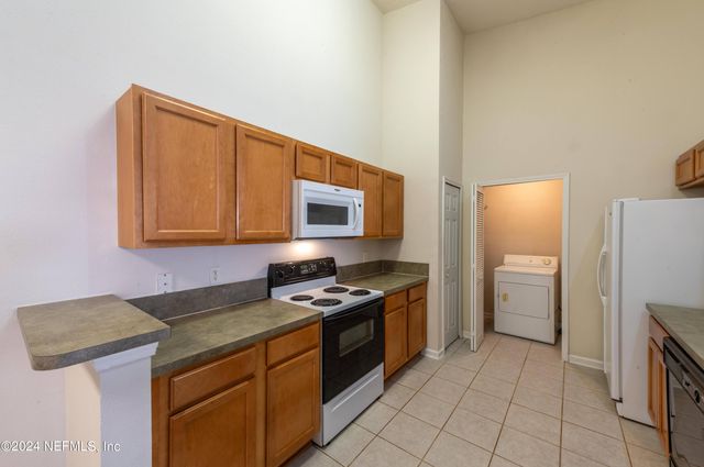 9505 ARMELLE Way 14, Jacksonville, FL 32257