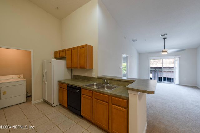 9505 ARMELLE Way 14, Jacksonville, FL 32257