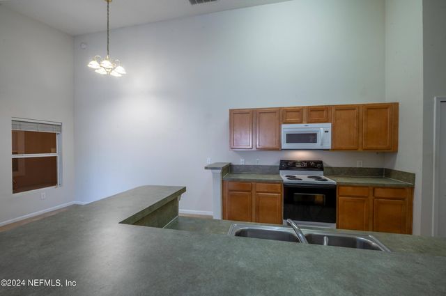 9505 ARMELLE Way 14, Jacksonville, FL 32257