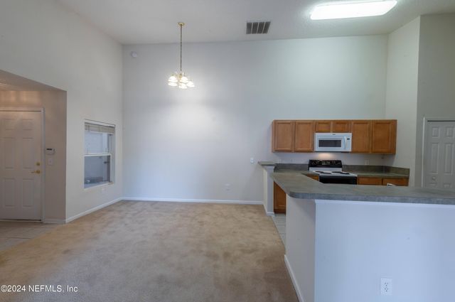 9505 ARMELLE Way 14, Jacksonville, FL 32257