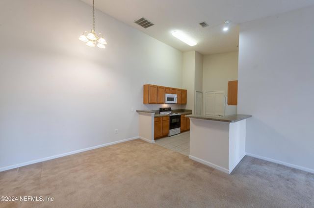 9505 ARMELLE Way 14, Jacksonville, FL 32257