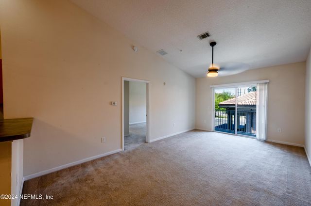 9505 ARMELLE Way 14, Jacksonville, FL 32257
